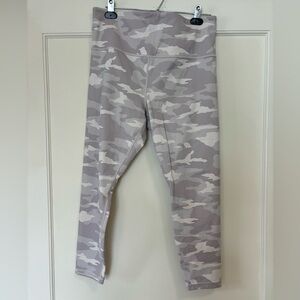 Athleta Camo Elation 7/8 Leggings Size L